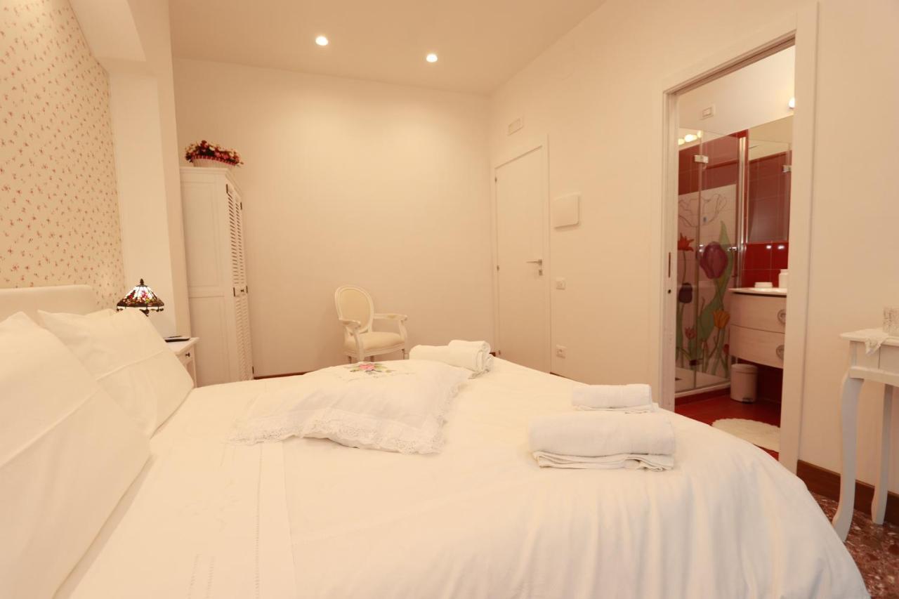 Bed and Breakfast Casa Nina Deluxe Salerno Exterior foto